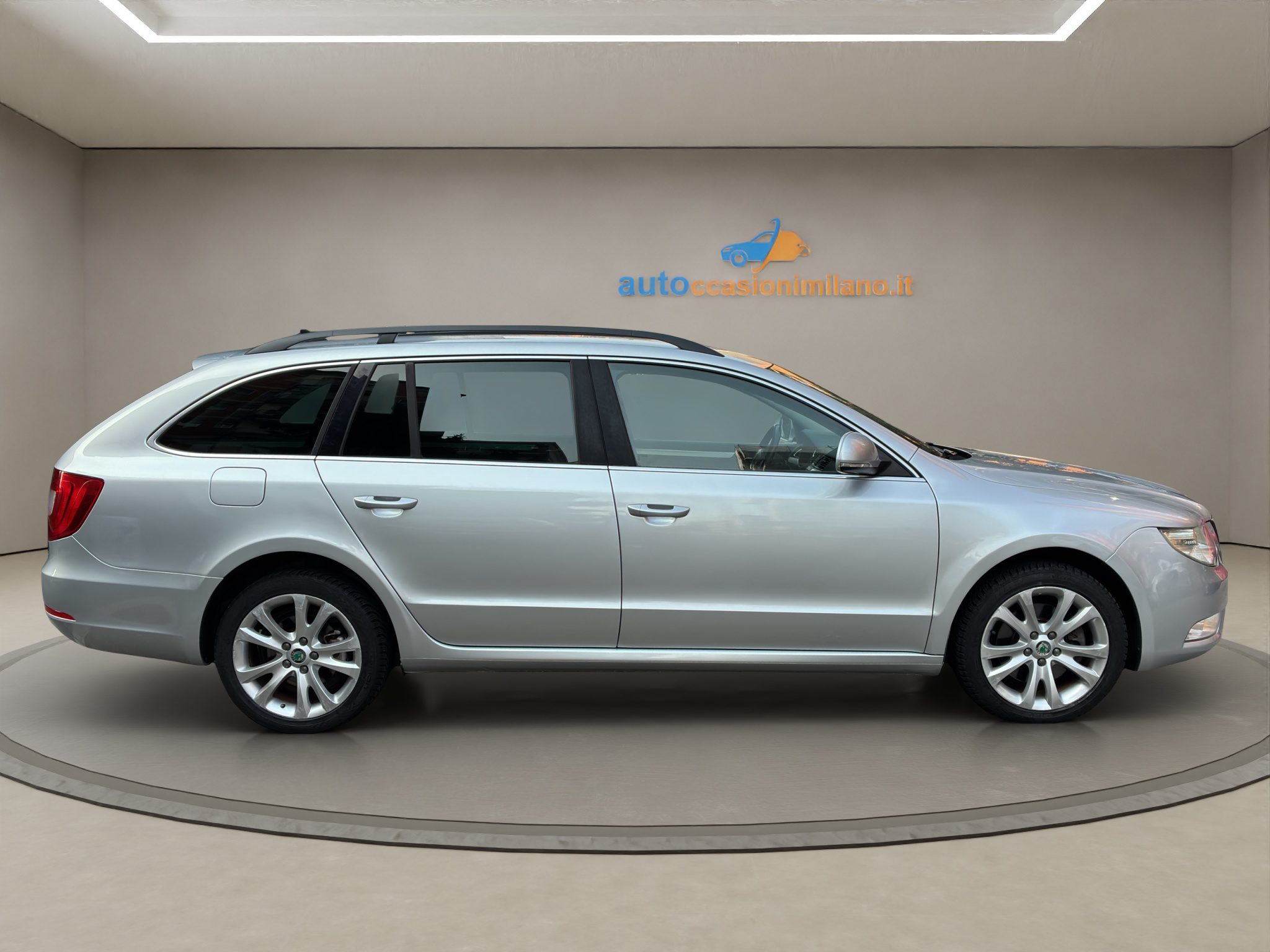 SKODASUPERBDIESEL_08_converted